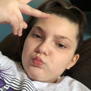 Meet your Posher, Bella